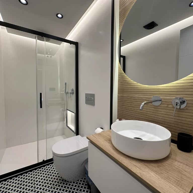 Irreverents Suites - Deluxe Studio - 3