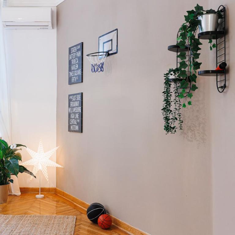 Musical Shelter with Balcony 2min to Republic Square - Three-Bedroom Apartment with Balcony - 34