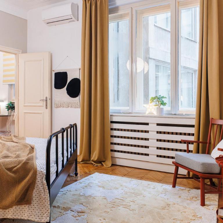 Musical Shelter with Balcony 2min to Republic Square - Three-Bedroom Apartment with Balcony - 28