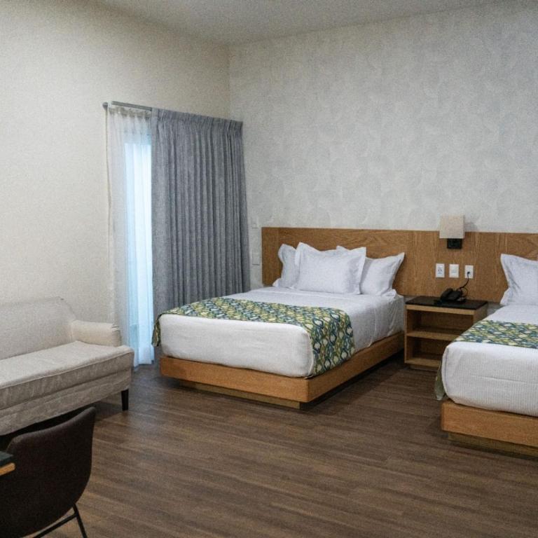 FCH Hotel Minerva-CAS - Habitación Doble Deluxe - 2 camas dobles - 4