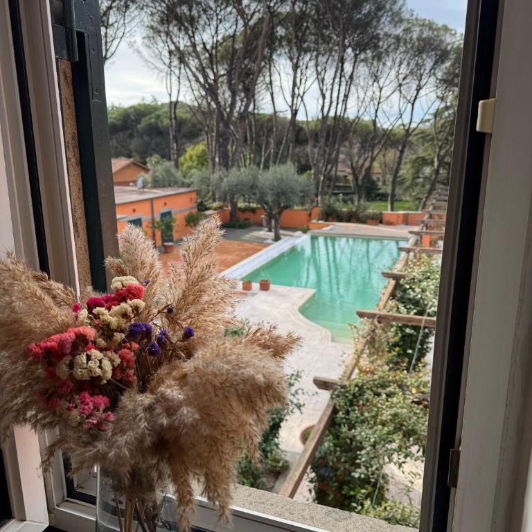 Hero's Garden Relais - Camera Matrimoniale con Vista Piscina - 11