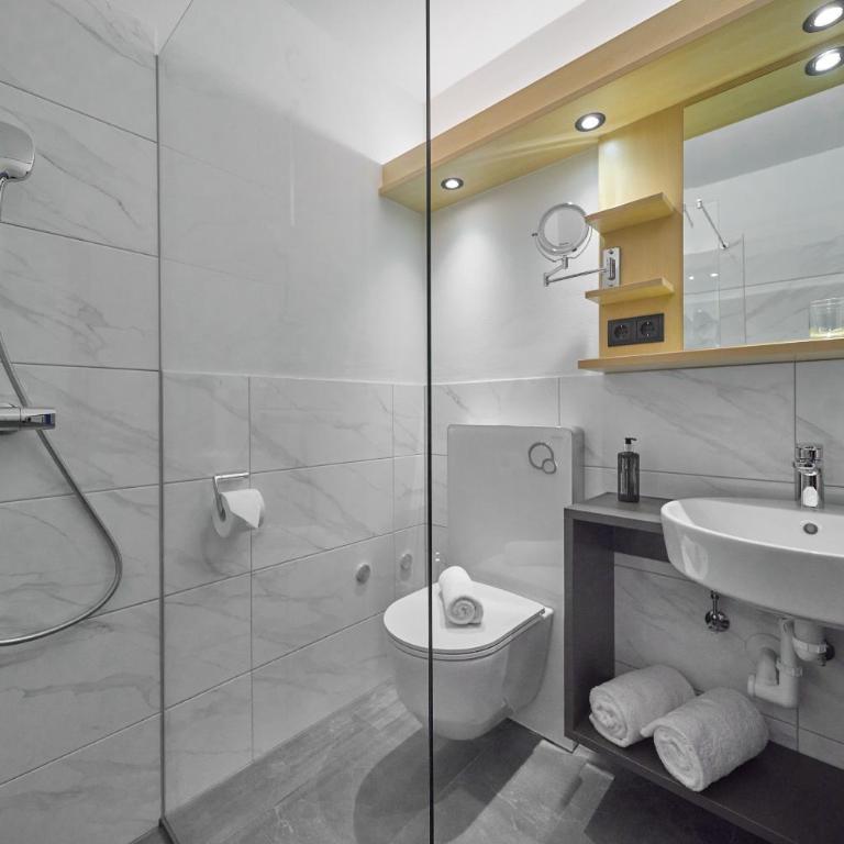 Hotel Montafon Moments - Doppelzimmer mit Balkon - 5