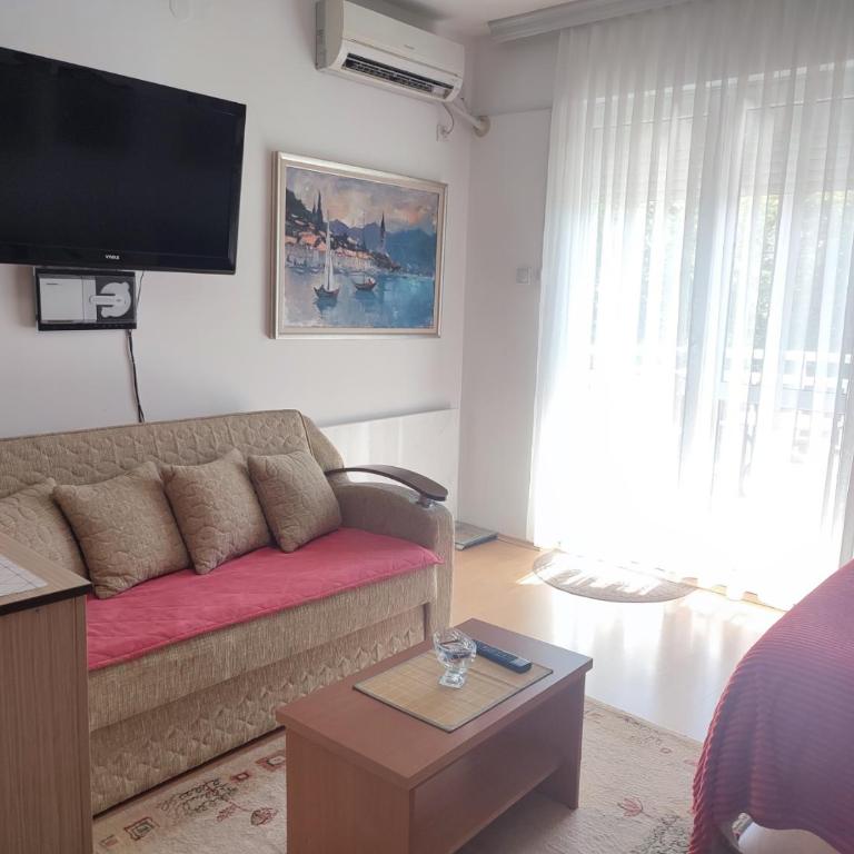 Smeštaj Galerija - One-Bedroom Apartment - 5