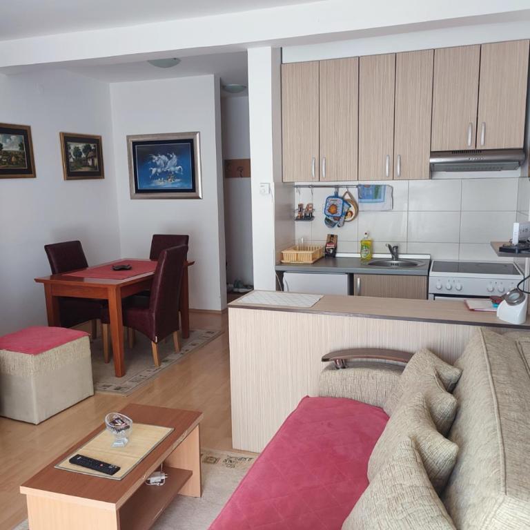 Smeštaj Galerija - One-Bedroom Apartment - 8