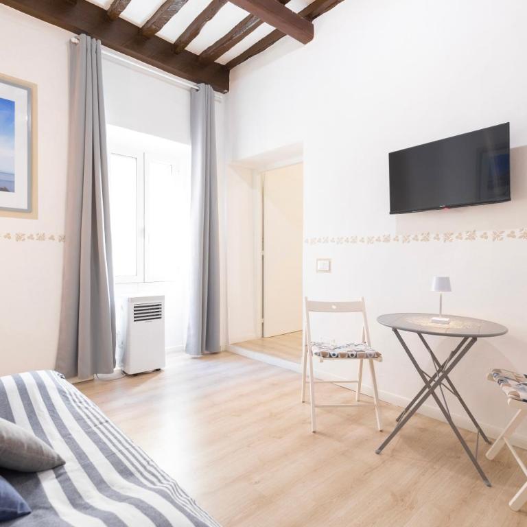 Residenza Portoferraio - Camera Matrimoniale con Bagno Privato Esterno - 5