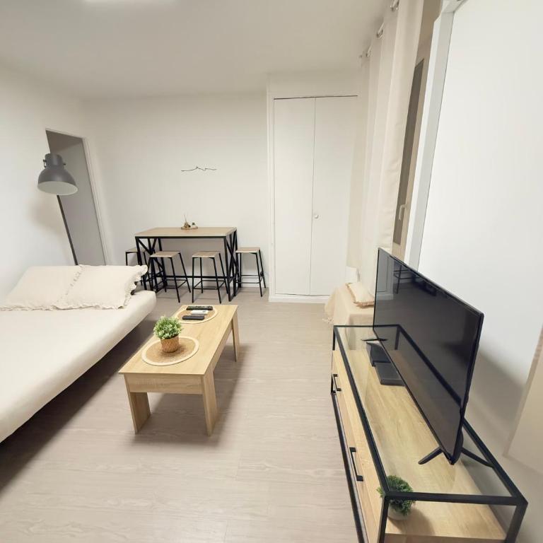 Cocon Marseillais, Centre-Ville, Vieux-Port - Rue Paradis, Rénové, Climatisé, 2pers - Apartment mit 1 Schlafzimmer - 7