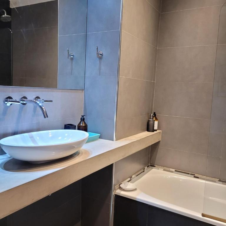 Amplio y Luminoso dpto 5 personas Palermo Botanico - Apartamento - 25