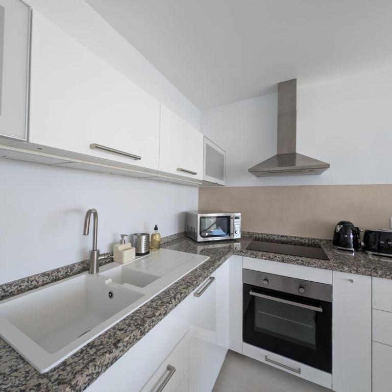 Miraflores beach sunrise view 1 bedroom apartment. - Apartamento de 1 dormitorio - 15