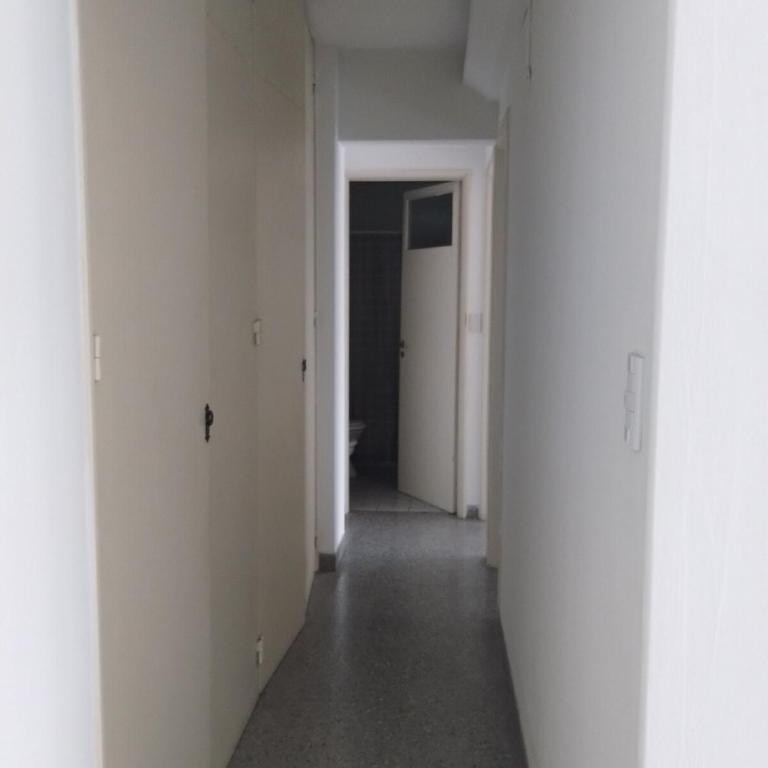 Espacioso y tranquilo departamento en el centro de la ciudad - Two-Bedroom Apartment - 9