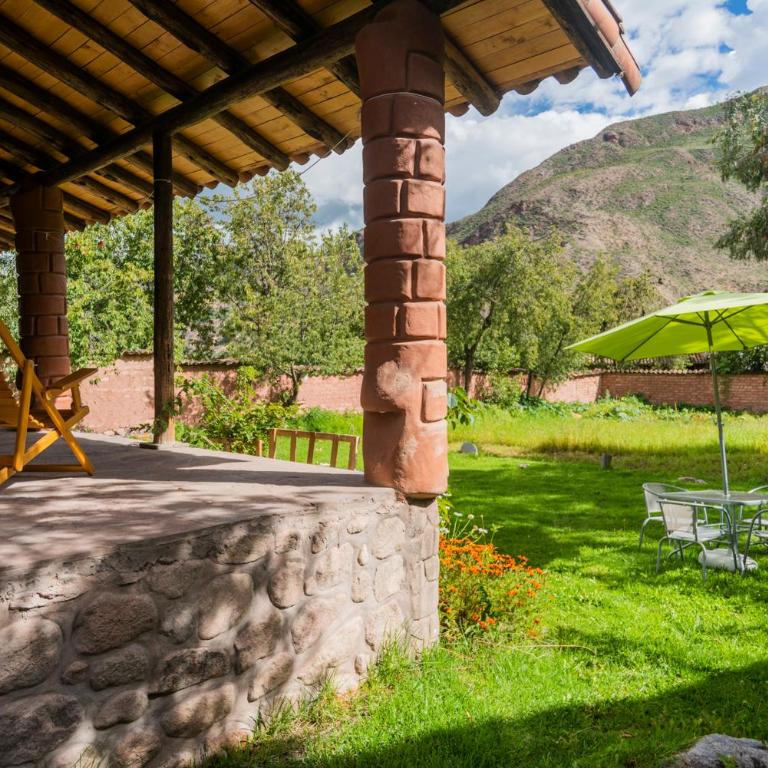 Spacious entire house with awesome mountain views - Four-Bedroom House - 26