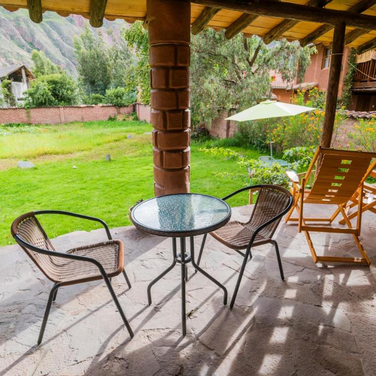 Spacious entire house with awesome mountain views - Four-Bedroom House - 37
