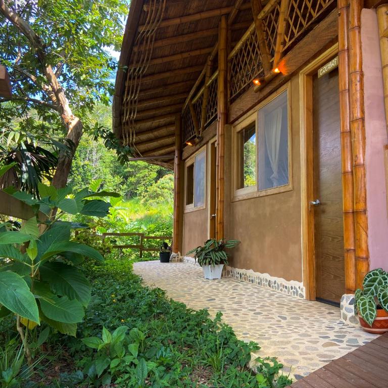 Aracari Ecolodge - Habitación Doble Deluxe con vistas a la montaña - 1 o 2 camas - 9