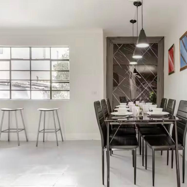 El Poblado 4 Bedroom 3 Bathroom private Terrace - Apartment - 2