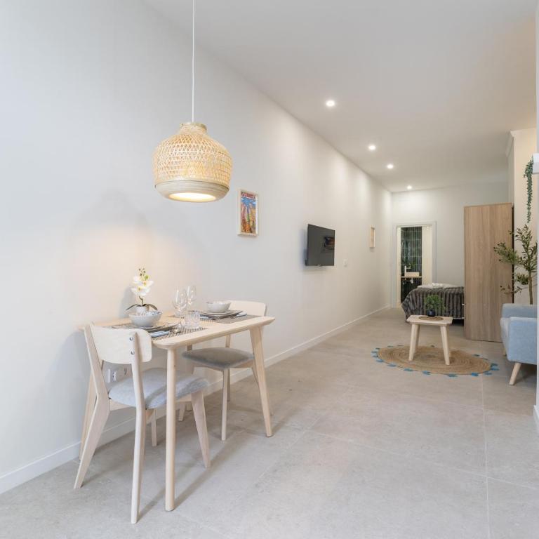 PPA22 Loft Valencia - Acogedor loft cercano al metro Zona Ayora - Apartamento Estudio - 1 cama doble - 2