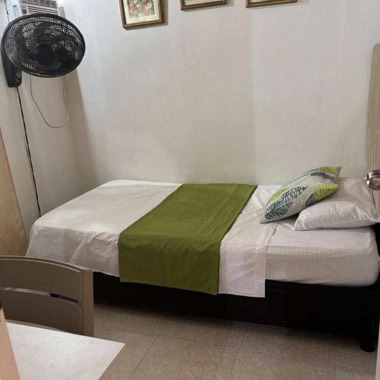 APARTAMENTO EL TREBOL 01 - Apartamento Clásico - 10