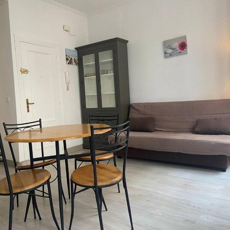 LovelyLoft Calle Mayor A - One-Bedroom Apartment - 6