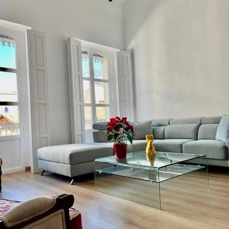 LovelyLoft Las Flores Ático - Three-Bedroom Apartment - 5
