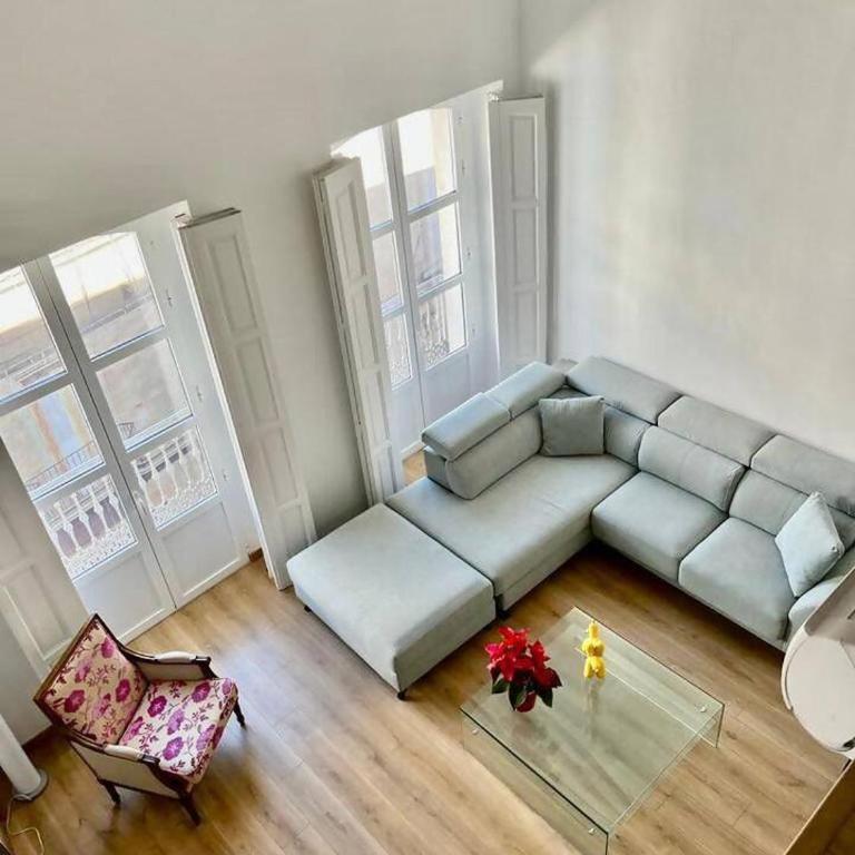 LovelyLoft Las Flores Ático - Three-Bedroom Apartment - 6