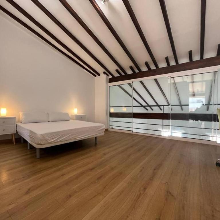 LovelyLoft Las Flores Ático - Three-Bedroom Apartment - 21