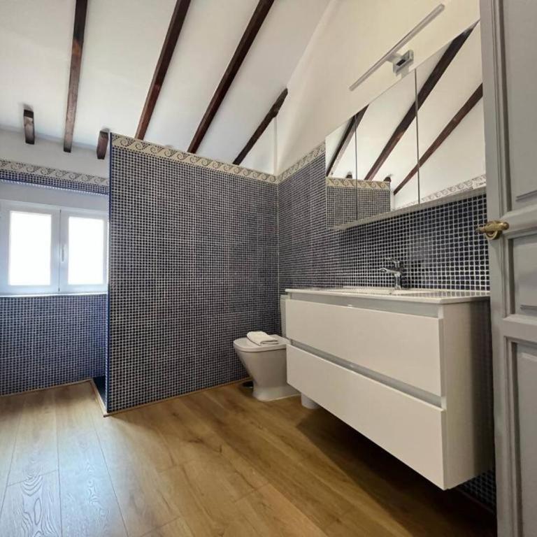 LovelyLoft Las Flores Ático - Three-Bedroom Apartment - 27