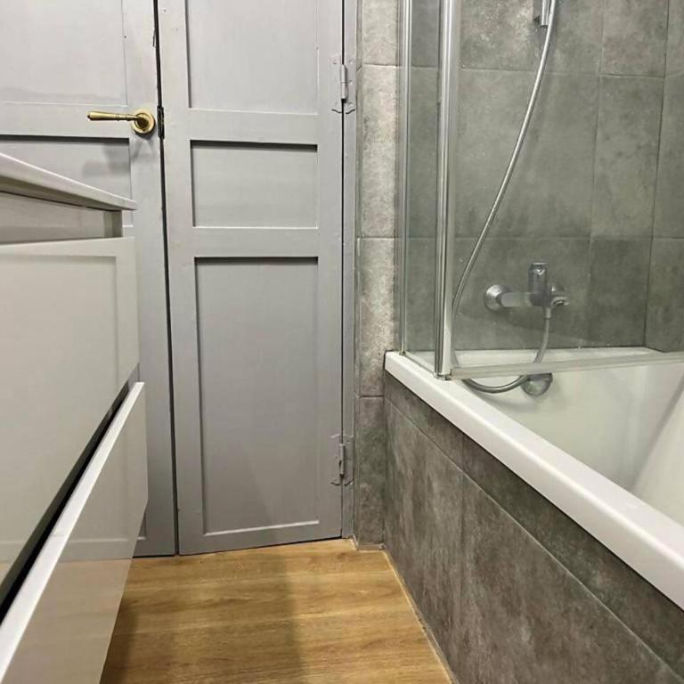 LovelyLoft Las Flores Ático - Three-Bedroom Apartment - 38