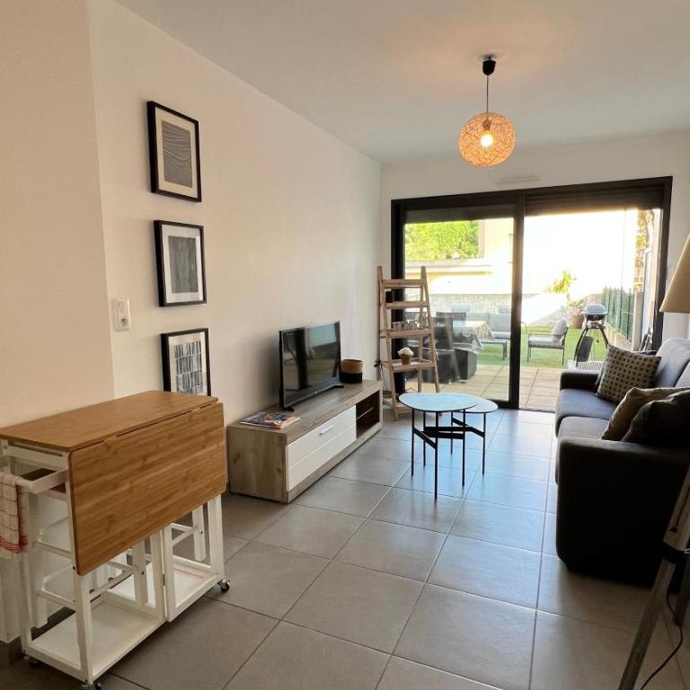 Appartement T2 - Rez-de-Jardin, proche plage et commerces - Appartamento con 1 Camera da Letto - 2