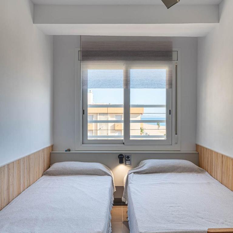 AT020 Apartamento con preciosas vistas de la playa La Paella - Apartamento de 2 dormitorios - 21
