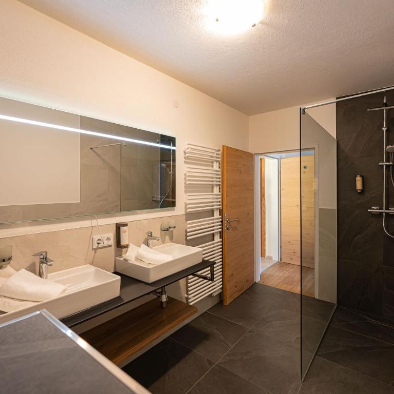 Pension Haus in der Sonne - Vierbettzimmer - 10