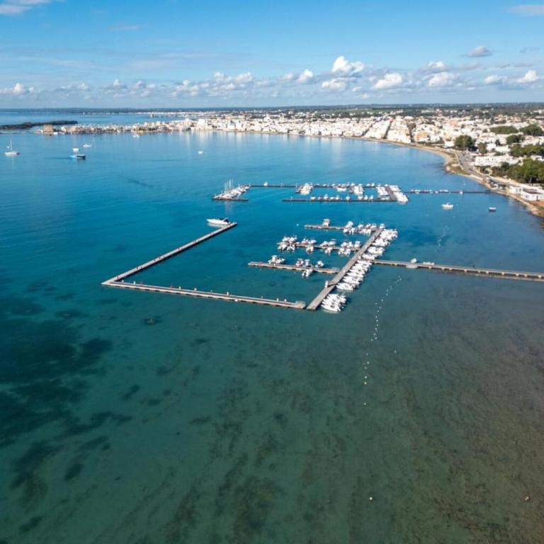 Sunshine Escape Villa In Porto Cesareo, Wi-fi, Ac - Villa with Sea View - 4