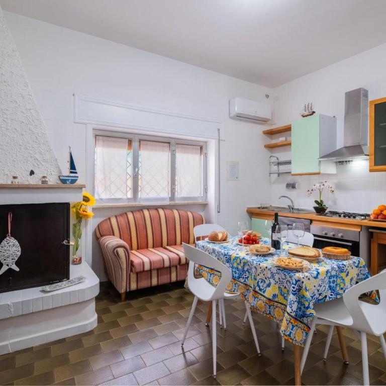 Sunshine Escape Villa In Porto Cesareo, Wi-fi, Ac - Villa with Sea View - 10
