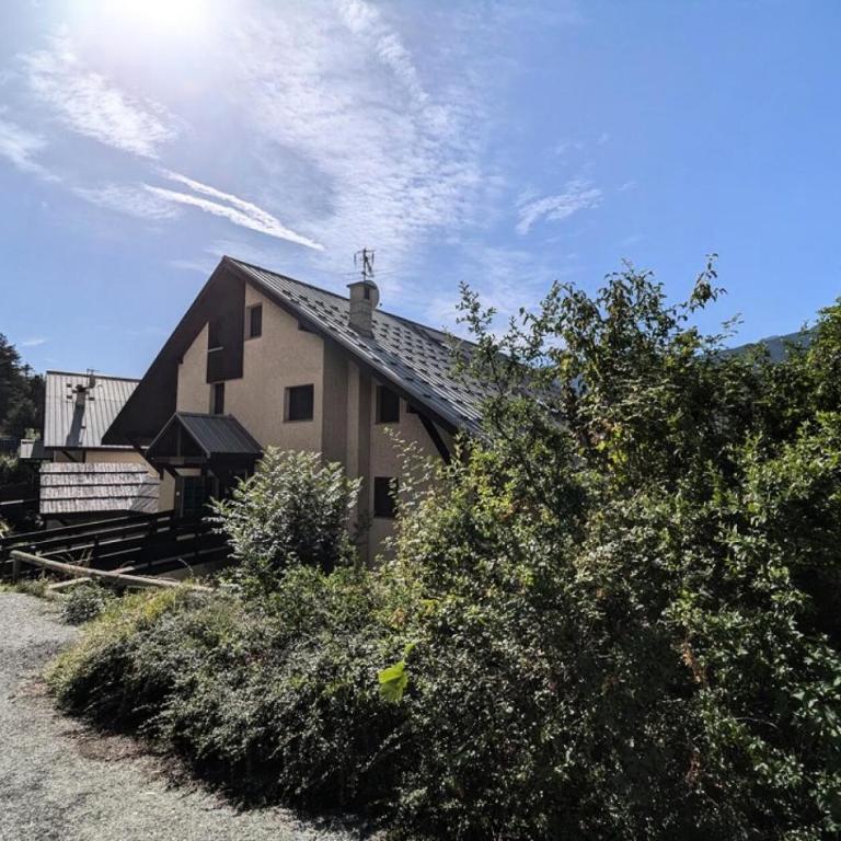 Résidence Les Cytises - Jolie T2 avec balcon pour 4 personnes avec vue sur les montagnes. MAE-1631 - Appartement - 1