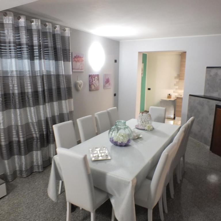Villa Serena - Appartamento con 2 Camere da Letto - 72