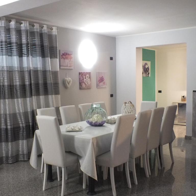 Villa Serena - Appartamento con 2 Camere da Letto - 40