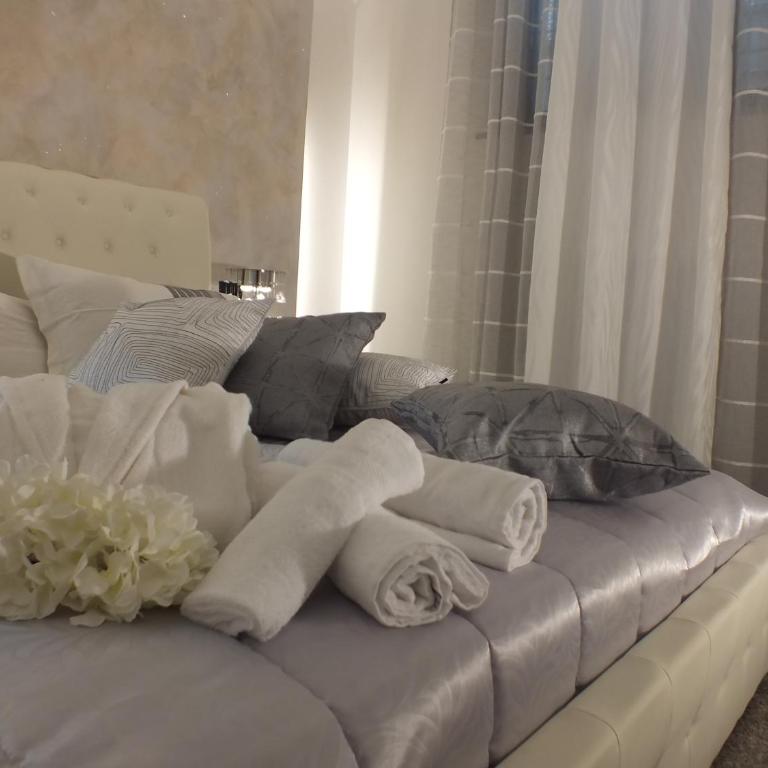 Villa Serena - Appartamento con 2 Camere da Letto - 93