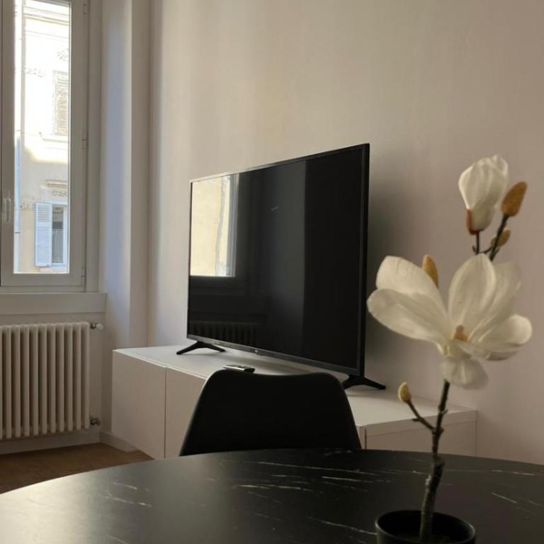 Snapstay Trieste Centrale 6 Posti Letto - Appartamento con 2 Camere da Letto - 3