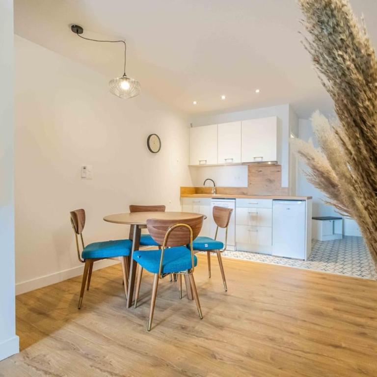 L'Hippocrate Duplex à deux pas des Halles - Appartamento Superior con 1 Camera da Letto e Balcone - 6