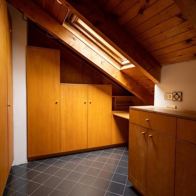 Central Lovely Attic - Appartamento con 1 Camera da Letto - 2