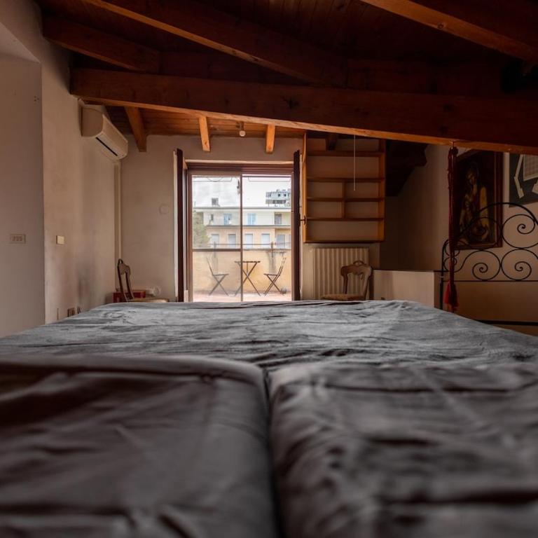 Central Lovely Attic - Appartamento con 1 Camera da Letto - 17