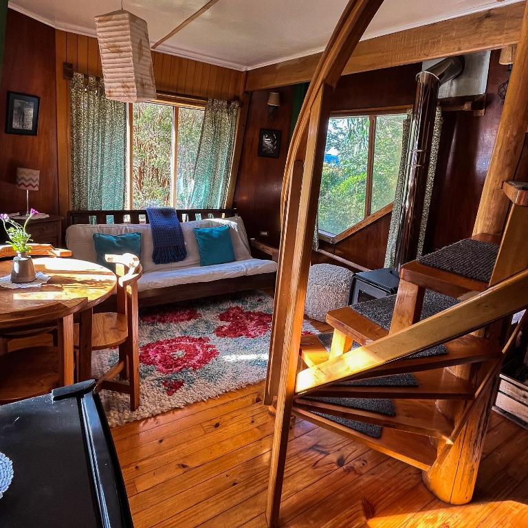 Unique Tree House Hideaway in Nature - Two-Bedroom House - 32