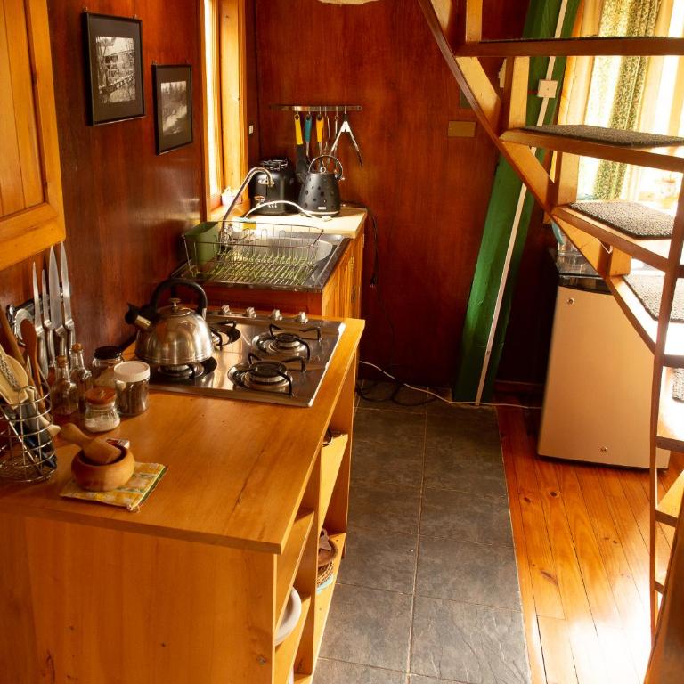 Unique Tree House Hideaway in Nature - Two-Bedroom House - 43