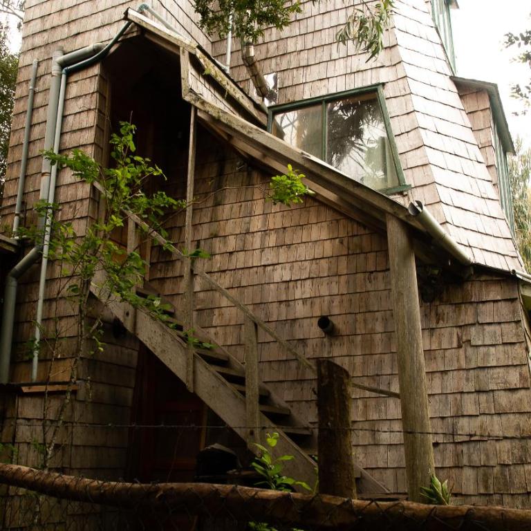 Unique Tree House Hideaway in Nature - Two-Bedroom House - 53