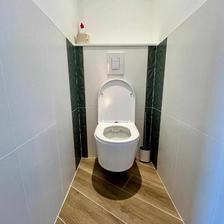 T2 climatisé face Loire et château le 4-4 - Appartement 1 Chambre - 17