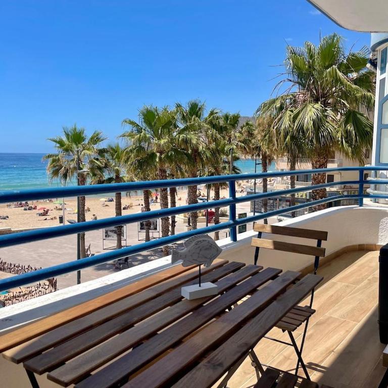 Apartamento con bonitas vistas al mar en la playa Arenal - Apartamento de 2 dormitorios - 13