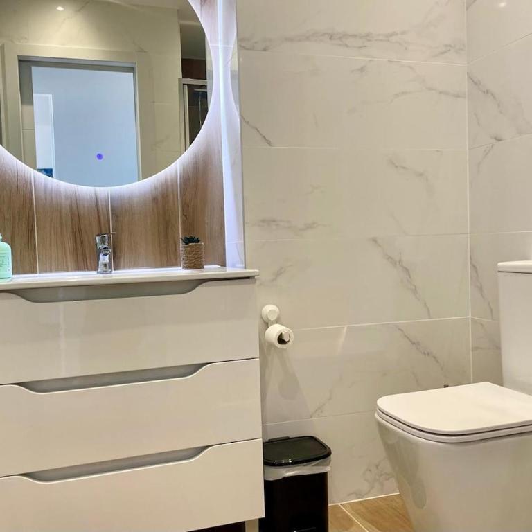 Apartamento con bonitas vistas al mar en la playa Arenal - Apartamento de 2 dormitorios - 22