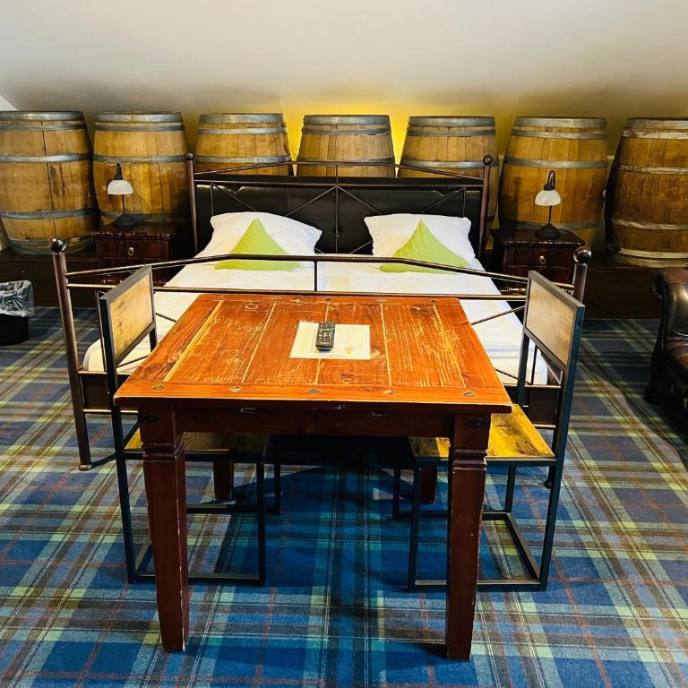 Vitusfort Urlaub im Allgäu - Ferienwohnungen & Themenzimmer in Hopfen am See - Doppelzimmer „Scottish Whisky“ - 5
