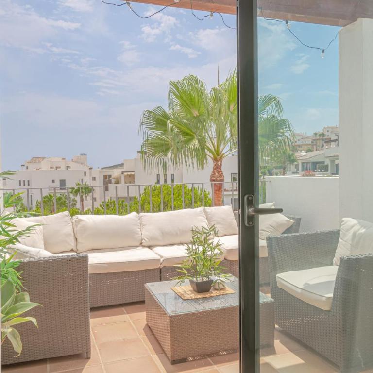 Beautiful two bedroom apartment in Alamar La Cala de Mijas - Apartamento de 3 dormitorios - 1