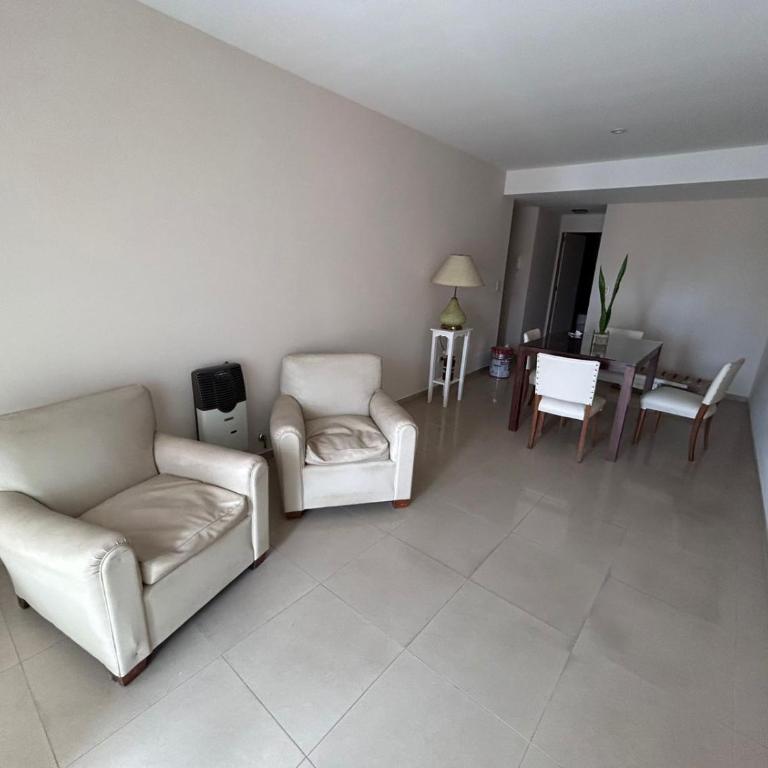 Depto céntrico - Apartamento de 1 dormitorio - 2
