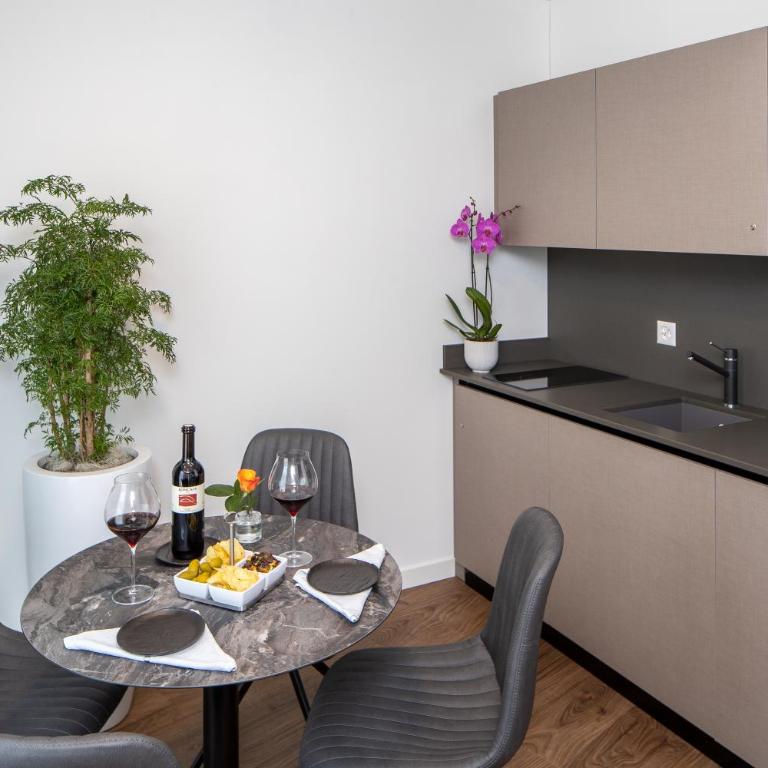 Hotel Lago Maggiore - Welcome! - Junior Suite Familiare con Vista Lago - 2° Piano - 7