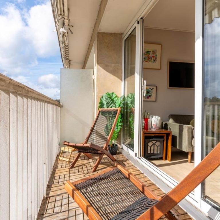 APPARTEMENT avec vue sur la Seine 10' en voiture de Paris et de la Tour Eiffel - Apartment mit 2 Schlafzimmern - 2