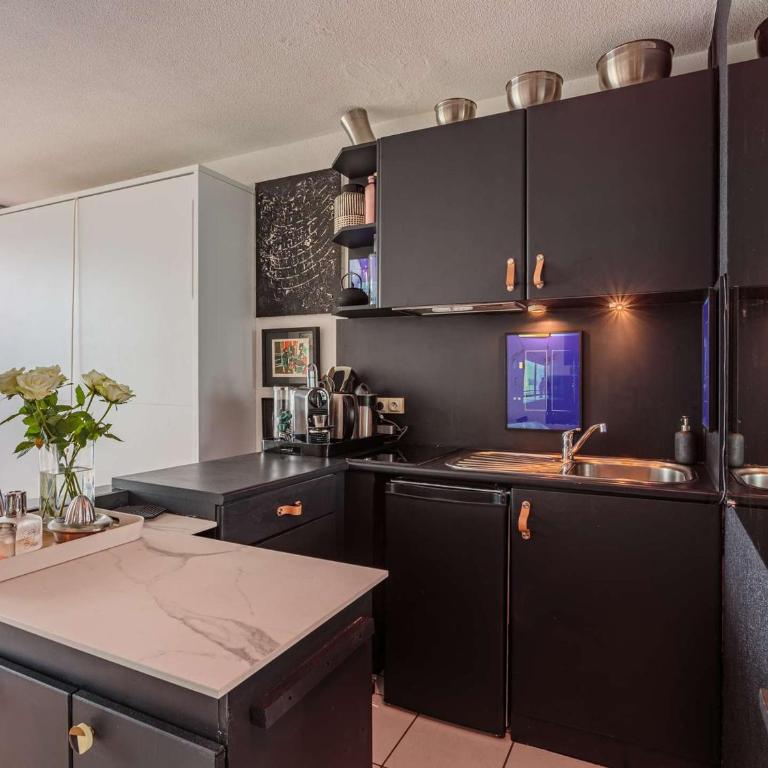 Studio en front de mer avec piscine et Wi-Fi à Biarritz - FR-1-3-621 - Estudio - 7